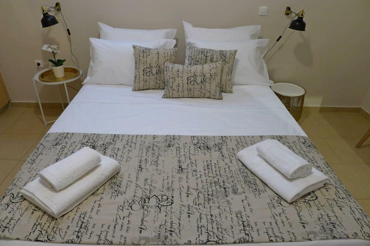 Maria & Manos Guest House, Agios Onoufrios Beach ภายนอก รูปภาพ